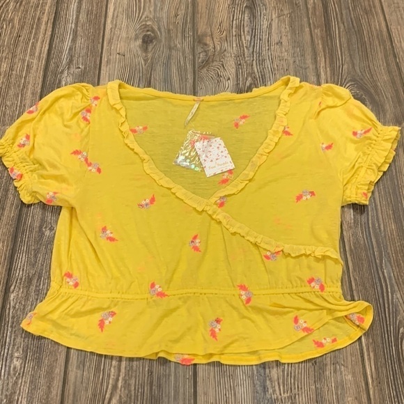 Free People Tops - FREE People Shirt Yellow V-Neck Ruffle Hem Floral Large